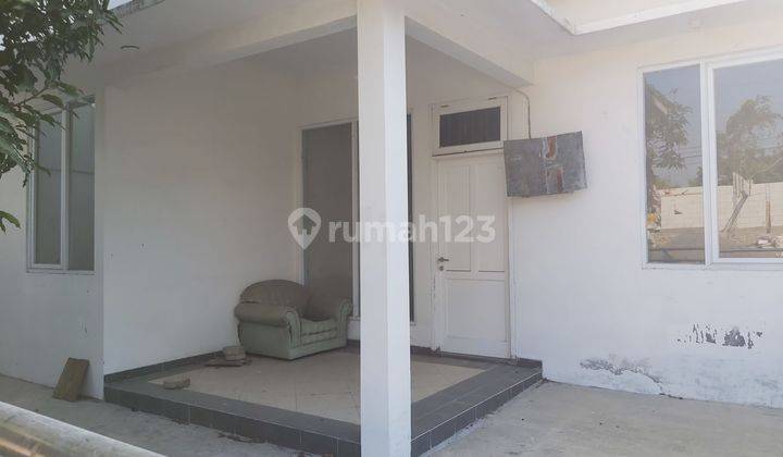 Rumah bagus siap huni smg utara depan unisula 2