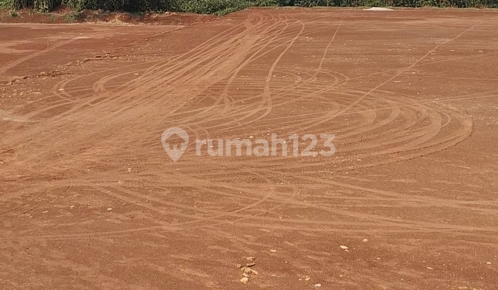 Leased Land for Hospitals Within the International Industrial Area