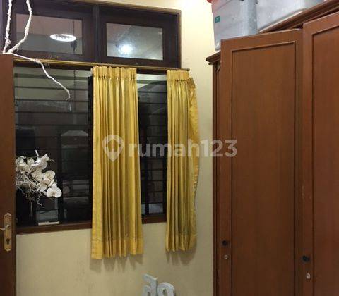 Tempat Bisnis Dan Rumah Tangga