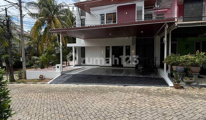 Rumah 2 Lantai Selangkah Menuju Stasiun LRT 2