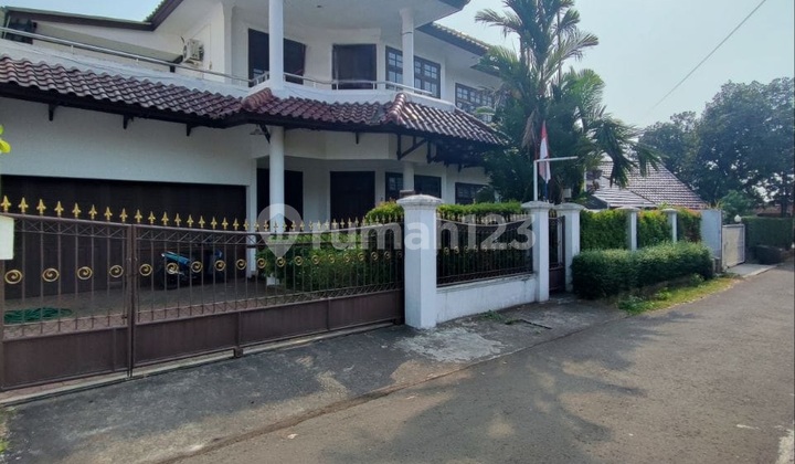 Rumah 2 Lantai Beji Depok Siap Huni Asri