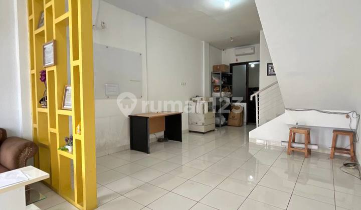 2-Storey Shop House Neat and Well-Maintained Ready to Use 2