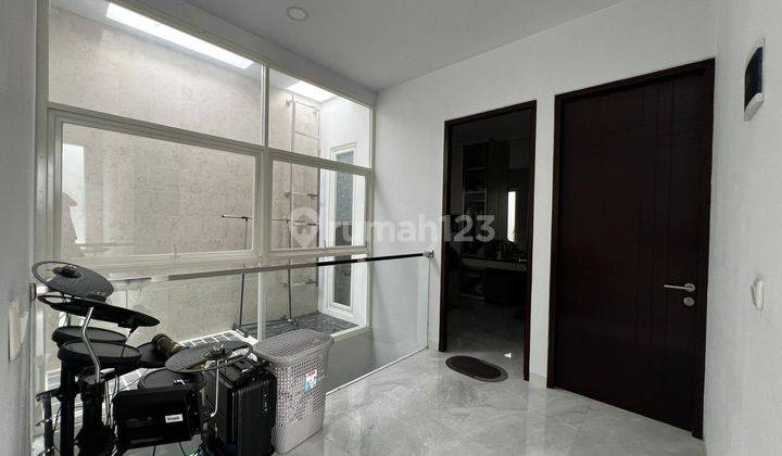 Dijual Rumah Minimalis modern di Graha Natura Surabaya 1