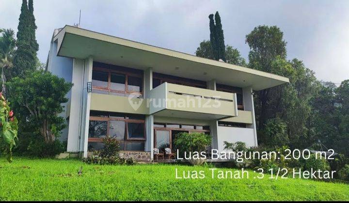 Villa Trawas 2 Lantai 1