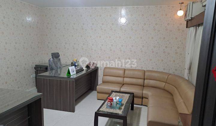 Rumah 2 lantai siap huni selangkah dari pasar turi grosir surabaya  2
