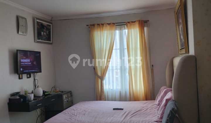 For sale French walk Apartment, North facing, 8th floor. 2