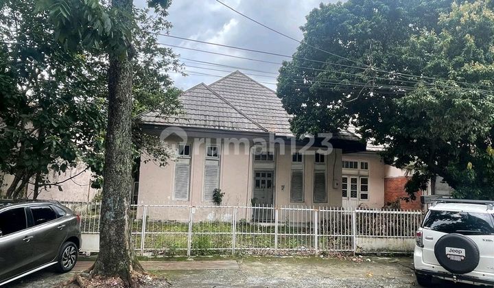 Rumah Lama cocok untuk Cafe 1