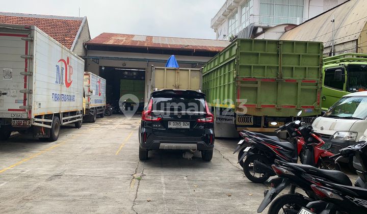 Warehouse for Sale in South Jakarta, Sure to Succeed! SHM, Strategic Location Warehouse for Sale in South Jakarta, Sure to Succeed! SHM, Strategic Location