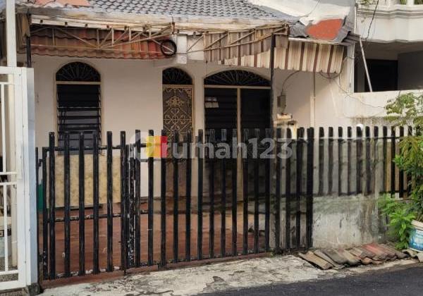 Rumah Tua di Kelapa Cengkir Barat Kelapa Gading Rumah Tua di Kelapa Cengkir Barat Kelapa Gading