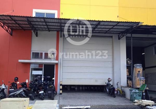 Strategic Location Warehouse in Green Sedayu Bizpark Cakung, East Jakarta Strategic Location Warehouse in Green Sedayu Bizpark Cakung, East Jakarta