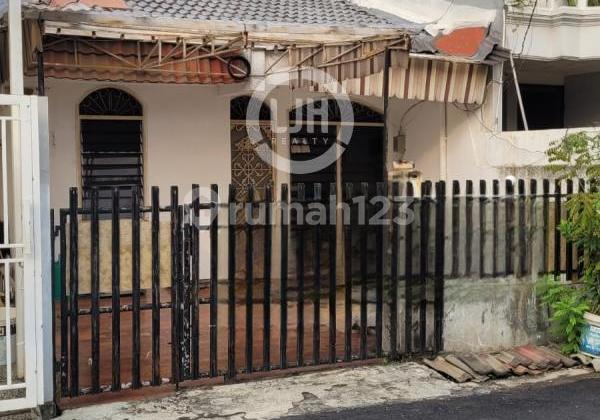 Rumah Tua di kelapa Cengkir Barat Kelapa Gading 