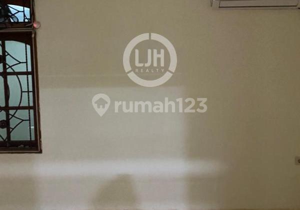 Rumah 2 Lantai di Summagung Kelapa Gading Jakarta Utara 2