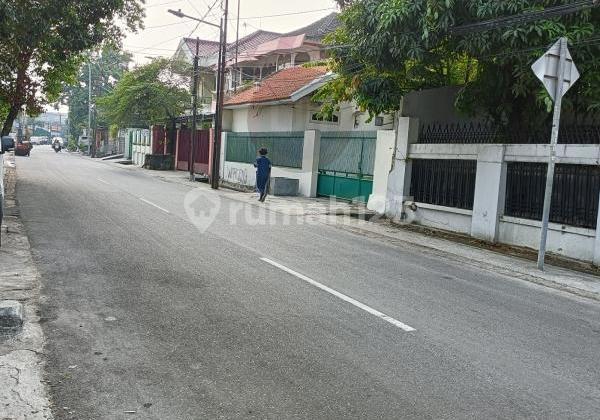 Rumah Luas Dijual di Rawamangun Jakarta Timur Lokasi Super Strategis  2