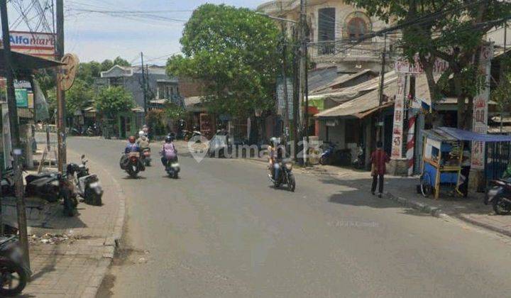 Rumah / Usaha Minimarket Dan Apotikpinggir Jalan Raya 2
