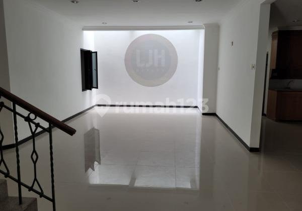 For Rent: House in Gading Kirana, Kelapa Gading, North Jakarta 2