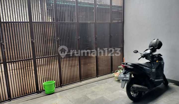 Rumah Siap Huni Minimalis Modern di Pusat Kota Bandung 2