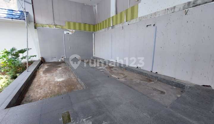 Rumah Mainroad Jalan Wastu Kencana Bandung  2