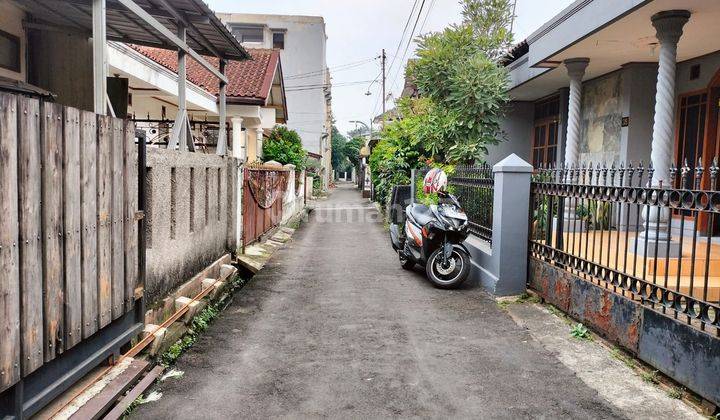 Rumah Pusat Kota Jalan Beunteur Buah Batu Bandung 2