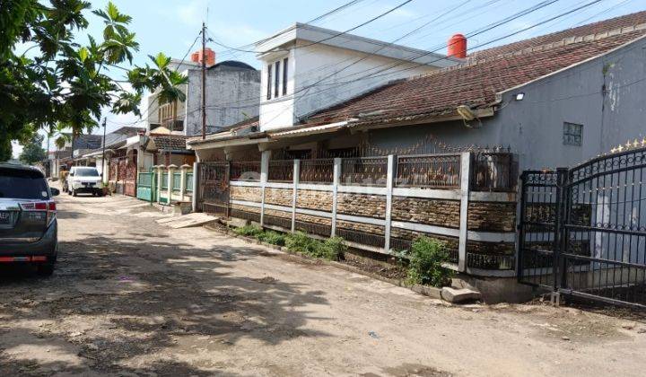 Rumah Nyaman Dan Asri di Taman Kopo Indah 1  2