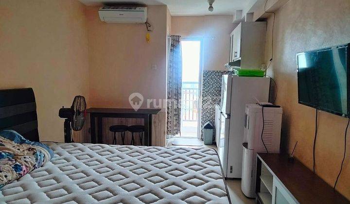 Sewa Studio Furnished Apartemen Bassura City Lantai Rendah  2