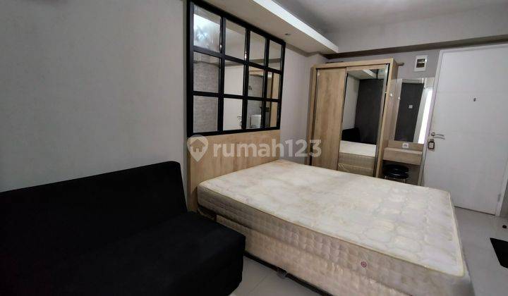 studio Furnished tower Dahlia Bassura City 2