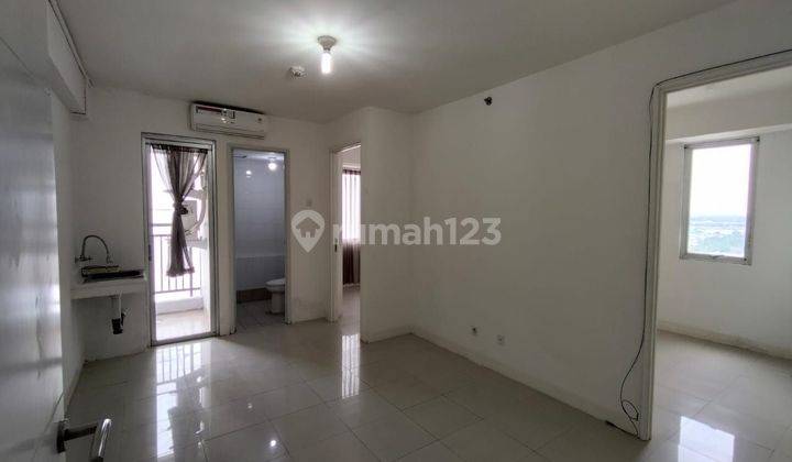 Hook 2BR apartemen Bassura City tiap kamar ada jendela  1