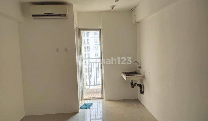 Sewa type Studio tower Flamboyan Apartemen Bassura City kosongan  1