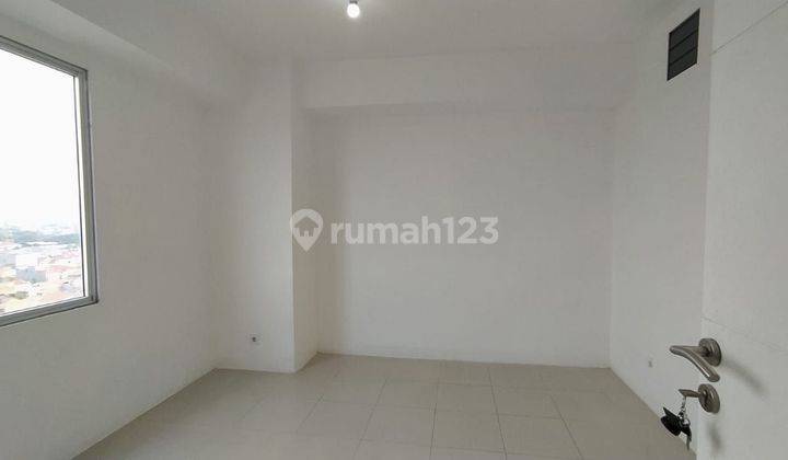 2 Kamar Tidur hook Apartemen Bassura City Semi Furnished tower H 2