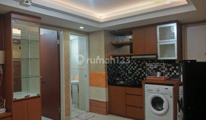 Sewa 3BR furnished apartemen Bassura city tower Geranium  1