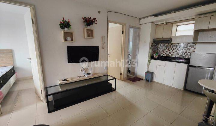 Sewa 3BR Apartemen Bassura City Furnished Lantai Rendah  2