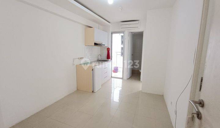 Sewa 2BR Semi Furnished Apartemen Bassura City Ada Kitchen  2