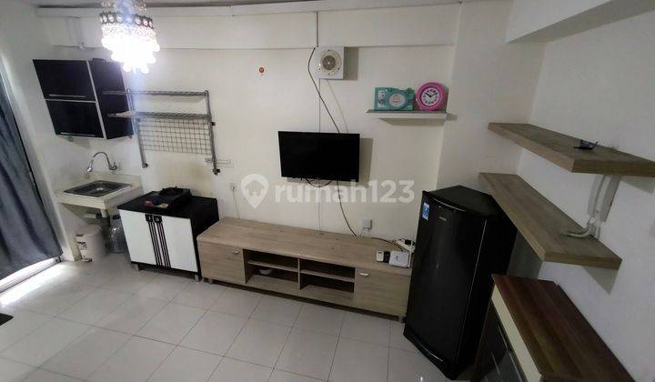 Jual Murah Atas Mall Apartemen Bassura City 2 Kamar Tidur 2