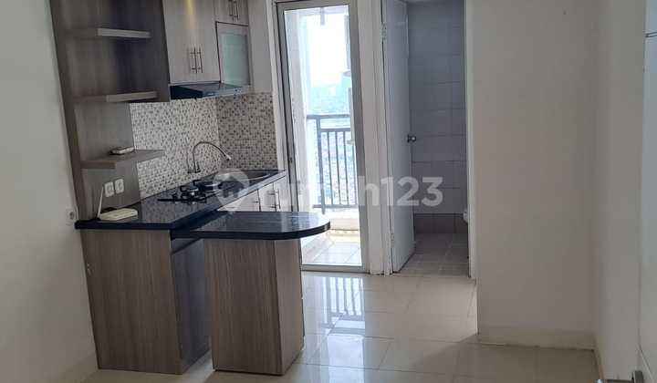 For Rent 2br with Kitchen Set Apartment Bassura City 2