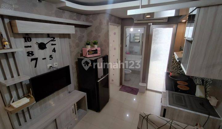 Sewa 2BR Apartemen Bassura City Lantai Rendah  2