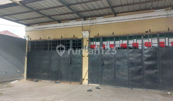 2-Story Shop House with Spacious Parking in Kranggan Jatisampurna