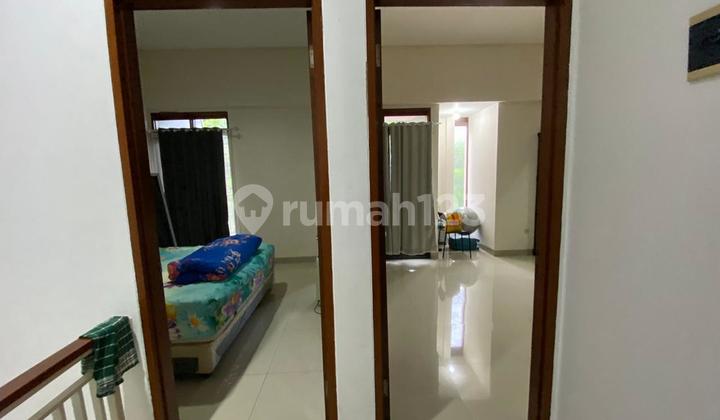 Rumah Luas Modern 2 Lantai Bebas Banjir di Pondok Gede Bekasi 2
