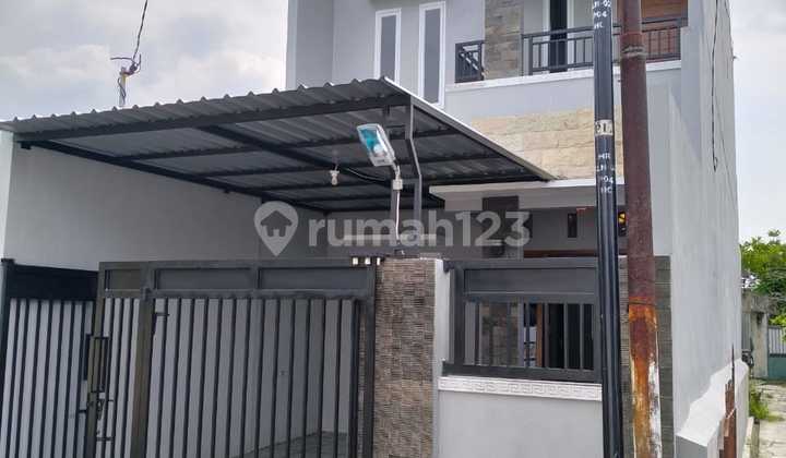 Dijual Rumah Siap Pakai 2 Lantai Di Gilingan Solo 2