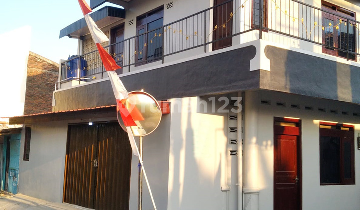 Rumah Siap Pakai 2 Lantai Di Begalon Solo