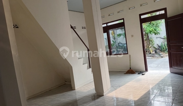 Rumah Siap Pakai 2 Lantai Di Begalon Solo 2