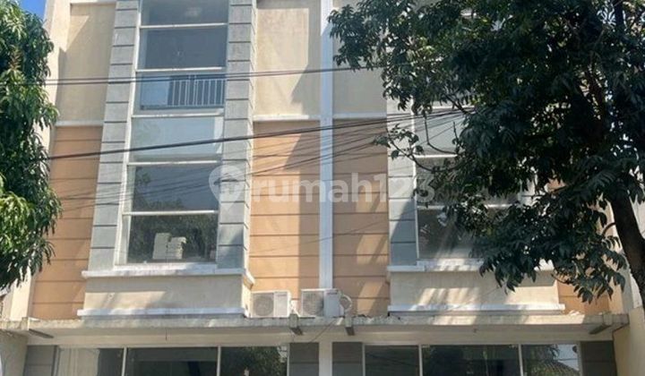 Ruko Dijual Siap Pakai di Dekat Jl Slamet Riyadi, Solo 1