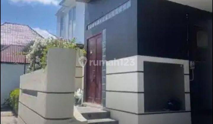 Rumah Bagus Modern Minimalis Baru Renovasi Jual Cepat Renon 2