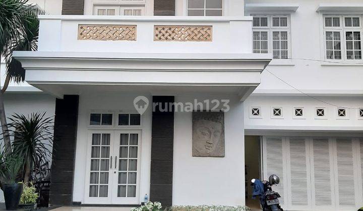 Rumah Bagus SHM di Puri Srwedari , Jakarta Timur 2