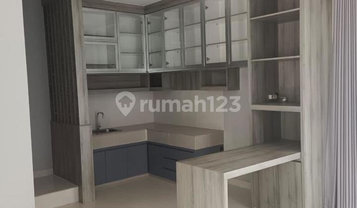 Rumah 2 Lantai Furnished HGB di Podomoro Golf View, Depok 2