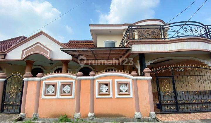 Rumah 2 Lantai Bagus Unfurnished SHM di Jl Pramuka Raya Pancoran Mas Depok, Depok 1