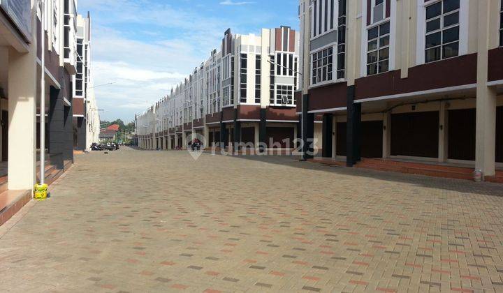 Ruko 3 Lantai Gandeng Lokasi Depan Cibinong City Mall 2