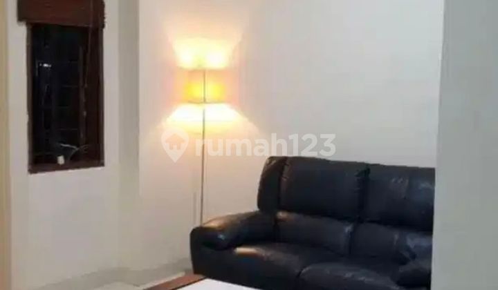Rumah Bagus Semi Furnished SHM Raffles Hills, Jakarta Timur 2