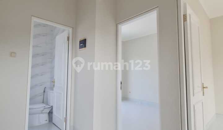 Rumah Siap Huni 2 Lantai Rapih Bebas Banjir Kota Wisata Cibubur 2