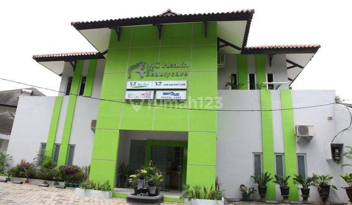 Rumah Hook 2 Lantai di Jln Raya Lapangan Tembak, Cibubur, Jaktim 1