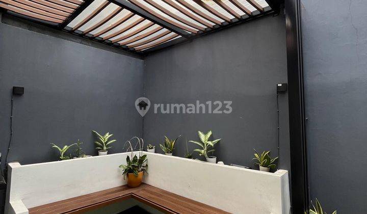 Rumah 2 Lantai Sudah Renovasi di Citra Gran, Cibubur 2