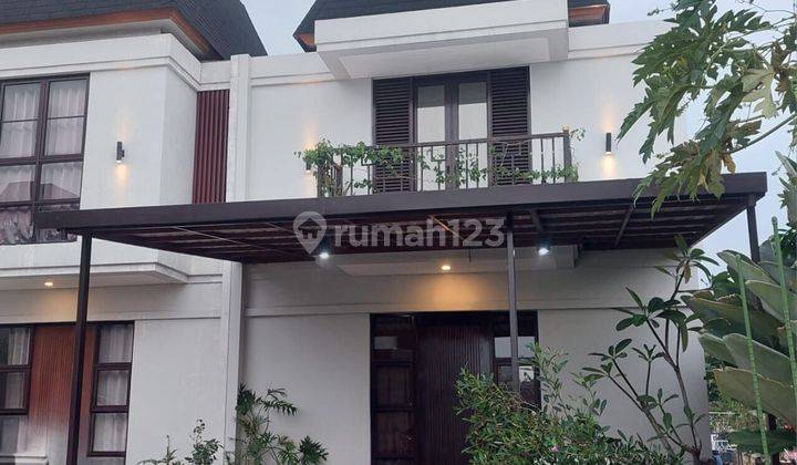 Rumah 2 Lantai Semi Furnished di Vida, Narogong, Bekasi 1